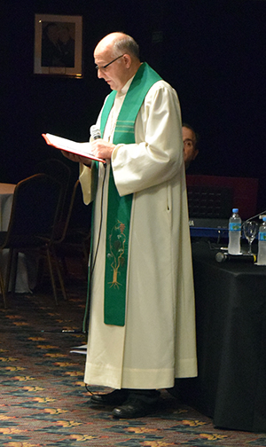Chairman Hans-Jörg Voigt delivers a homily.